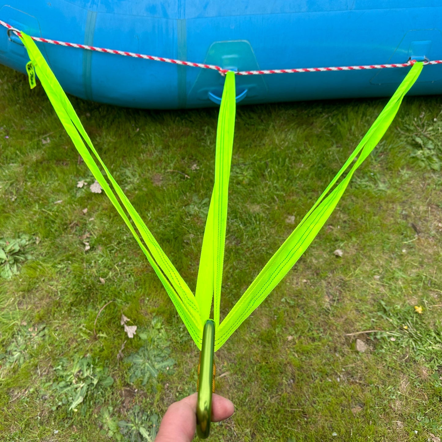 3 point self-equalizing anchor with tubular webbing