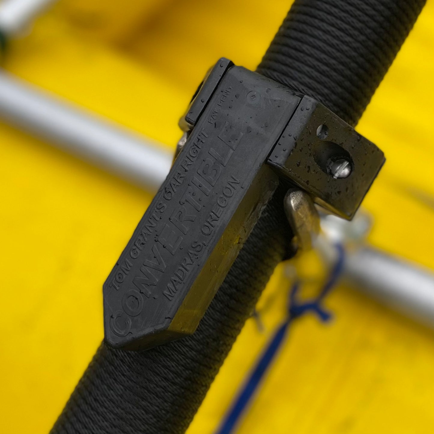 Tom Grant's Convertible Oar Right in oar lock