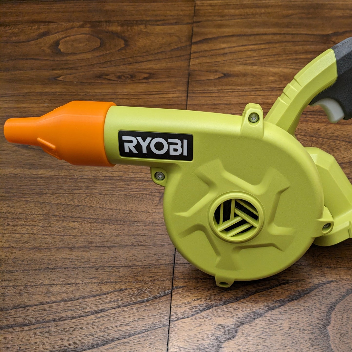 Ryobi Blower Adaptor for Leafield C7 and D7 Valves