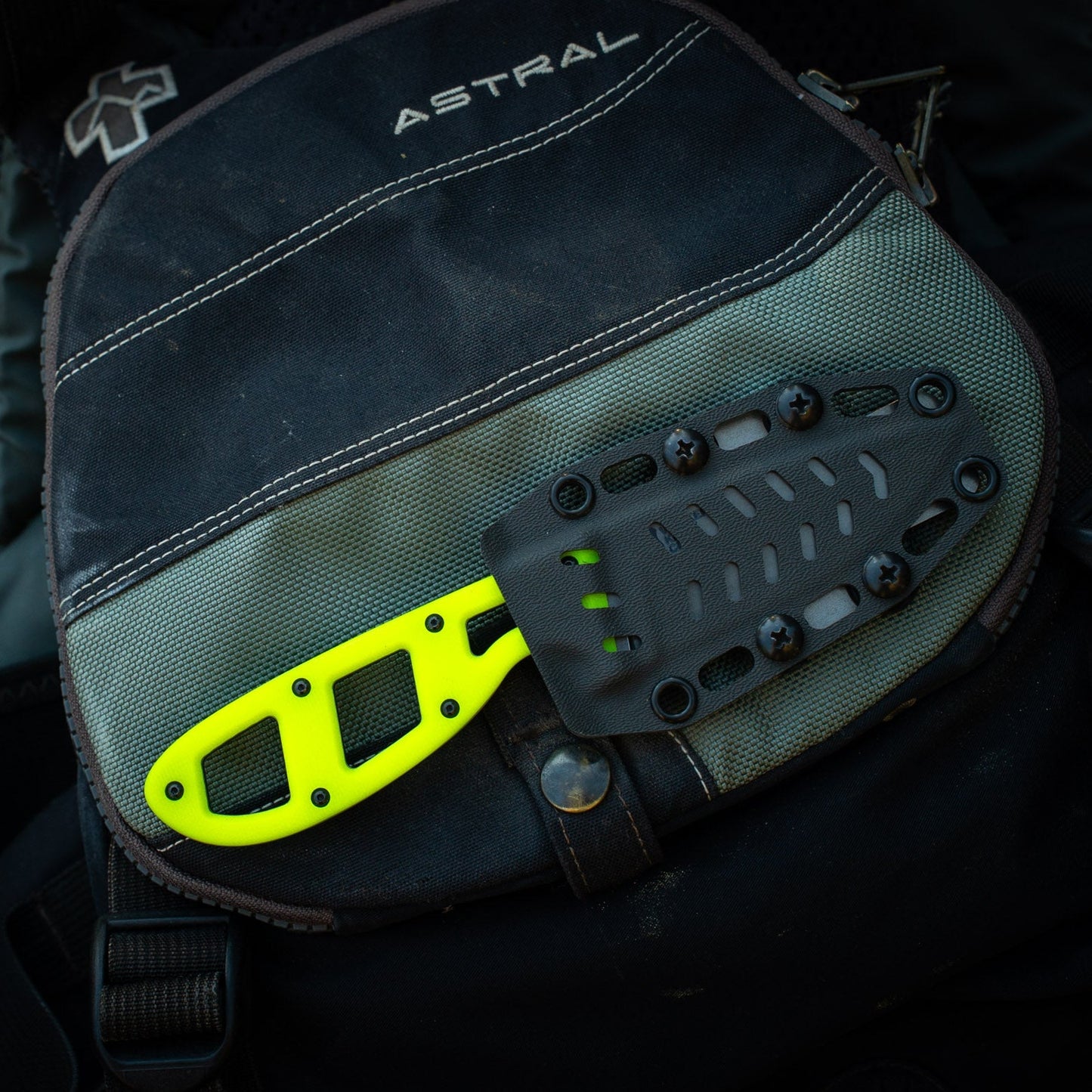 Walker Knife on a PFD