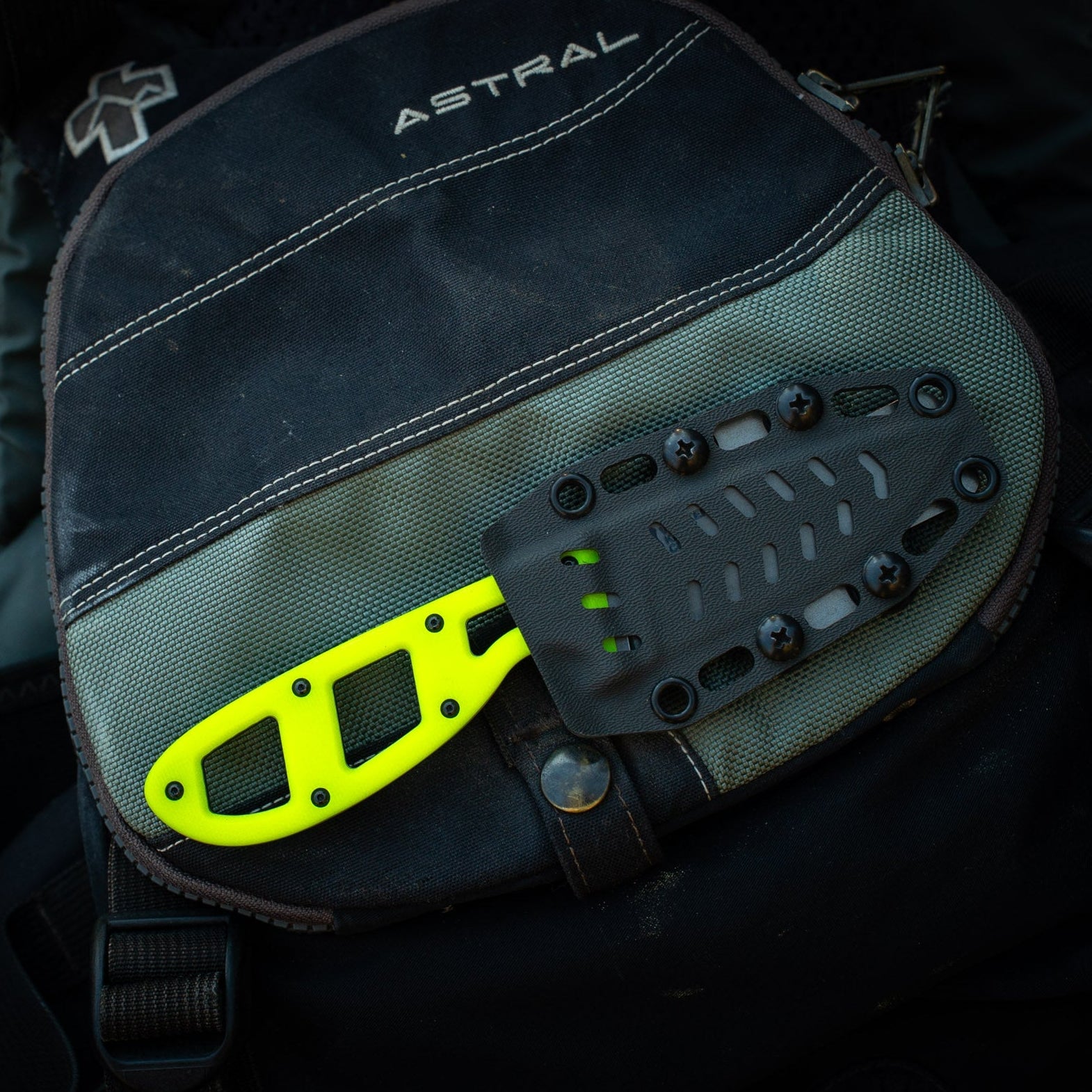 Walker Knife on a PFD
