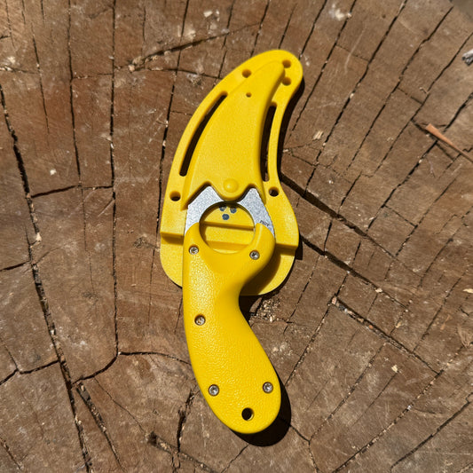 Yellow Bear Claw Knife